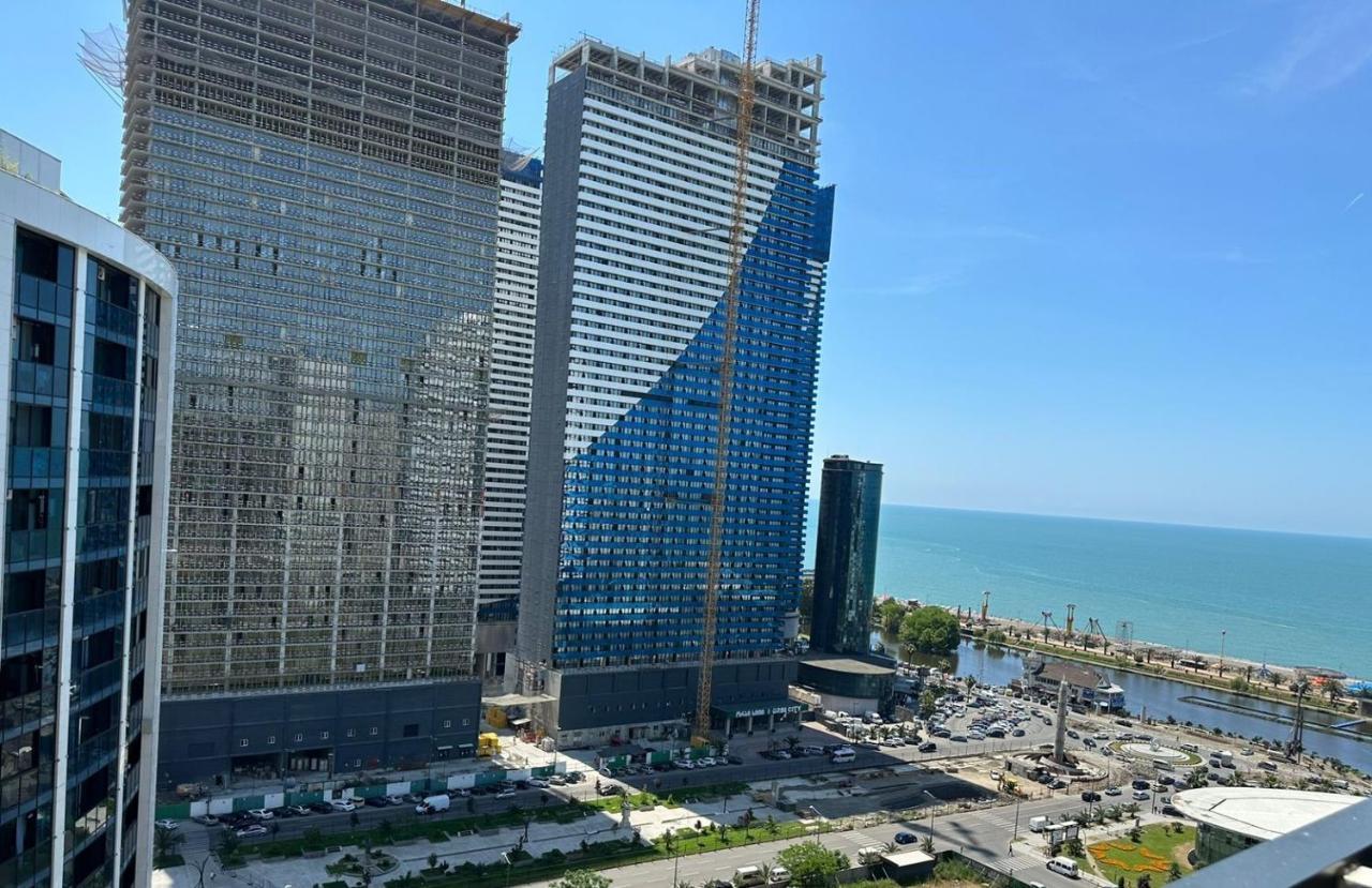 Moonlight Apart-Hotel Batumi Zewnętrze zdjęcie