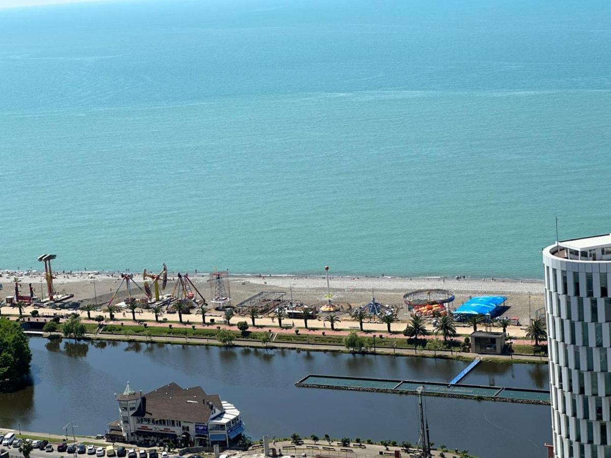 Moonlight Apart-Hotel Batumi Zewnętrze zdjęcie